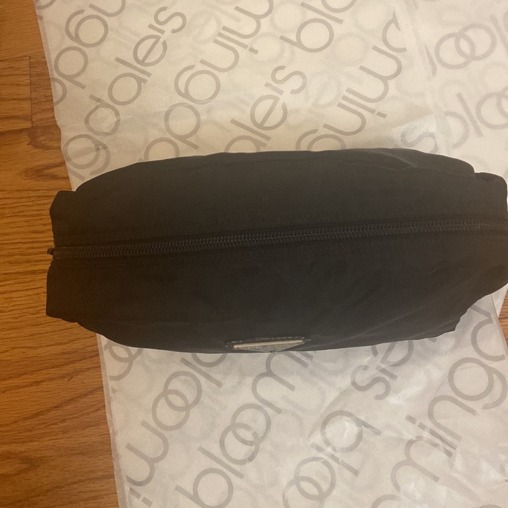 Authentic Prada large cosmetic bag - Picture 4 of 8